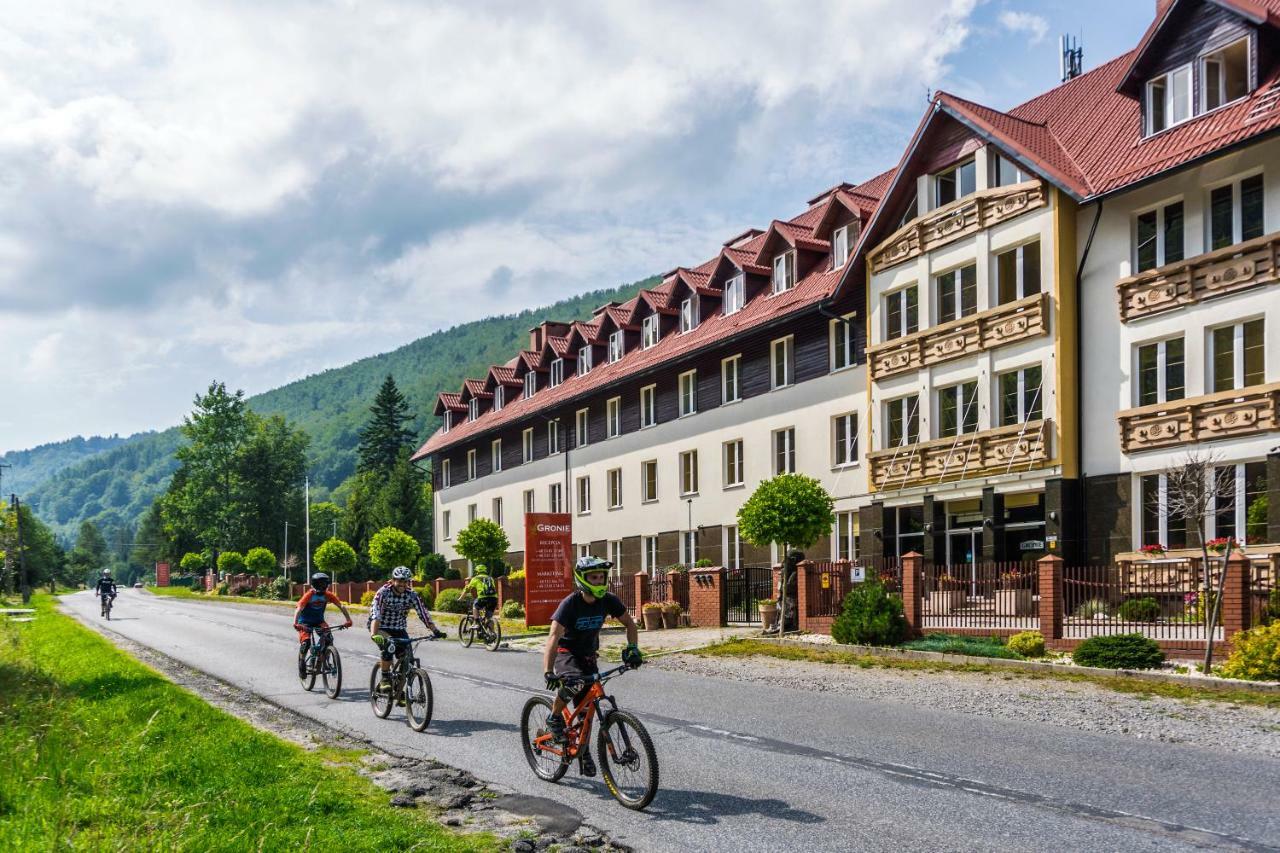 Gronie Ski & Bike Szczyrk Exteriör bild